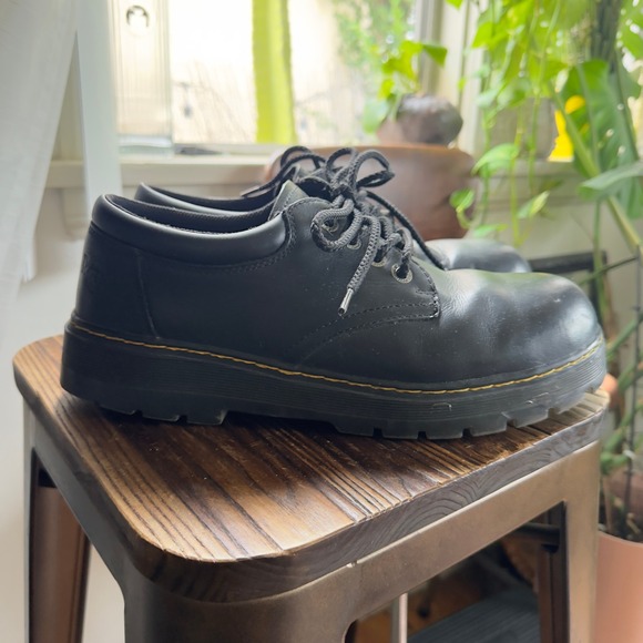 Dr. Martens Black Leather Oxford Shoes Men's Classic Uniform Workwear - Picture 3 of 10